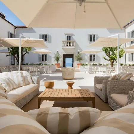 Heritage Kastelet Hotel 4*