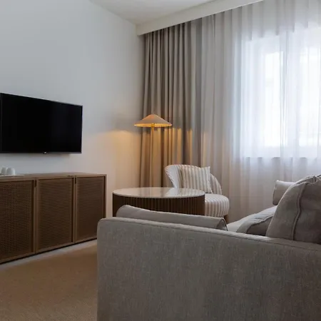 Heritage Kastelet Hotel 4*