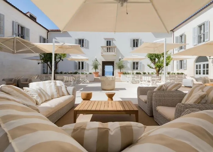 Heritage Kastelet Hotel 4*